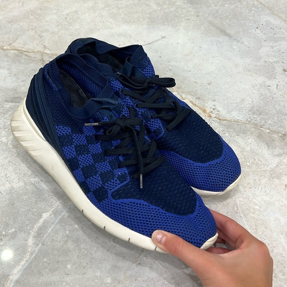 Mens Louis Vuitton Blue Knit Fabric Fastlane Sneakers - Size 9.5 - Picture 1 of 9